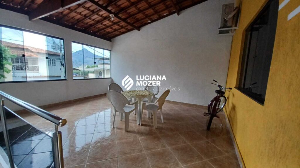 Casa à Venda no Santa Rita – Parte Alta – Governador Valadares/MG
