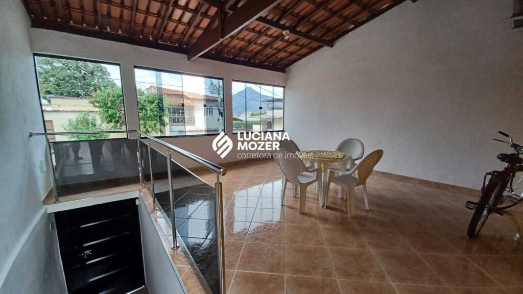 Casa à Venda no Santa Rita – Parte Alta – Governador Valadares/MG