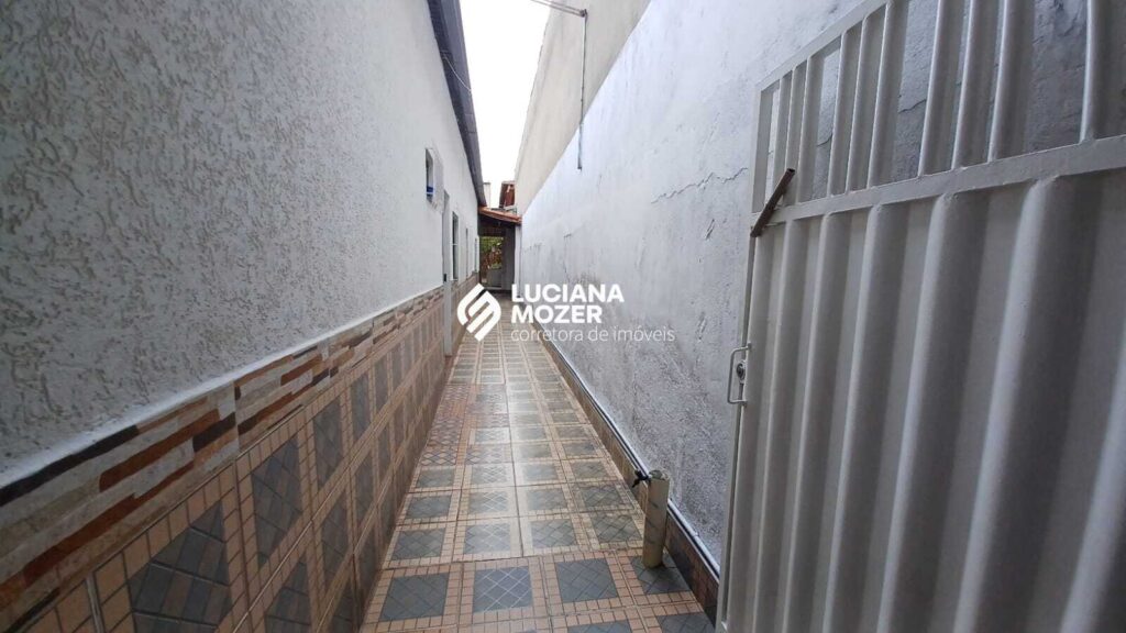 Casa à Venda no Santa Rita – Parte Alta – Governador Valadares/MG