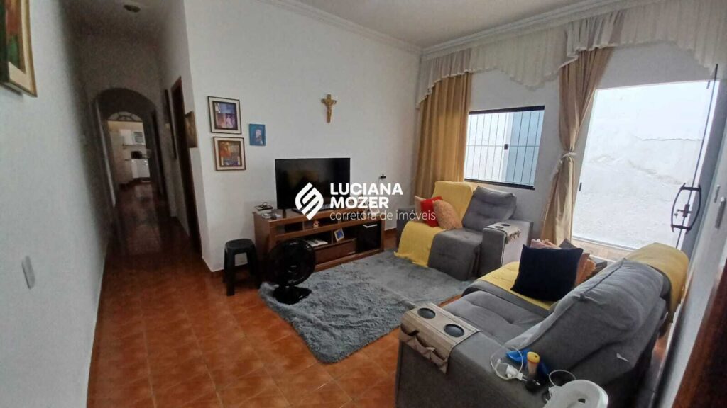 Casa à Venda no Santa Rita – Parte Alta – Governador Valadares/MG