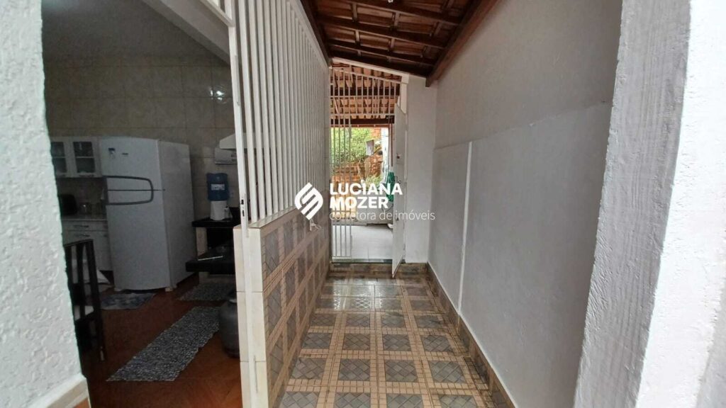 Casa à Venda no Santa Rita – Parte Alta – Governador Valadares/MG